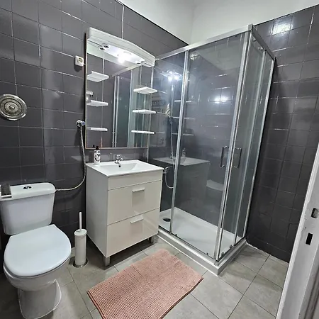 Πανσιόν Almirante *