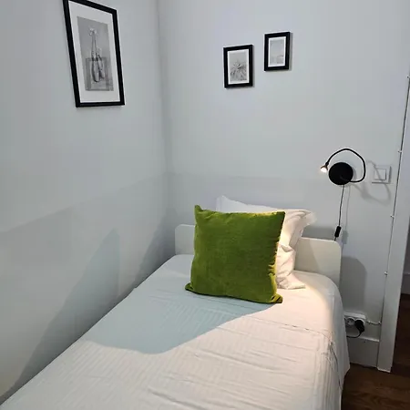 Almirante Konukevi Lisboa
