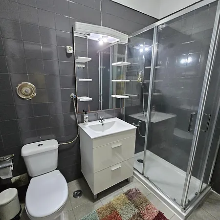 Гостьовий будинок Almirante *