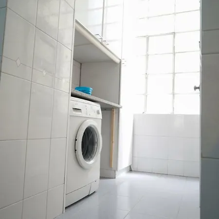 Almirante Лісабон