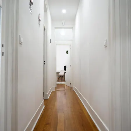 Almirante * Лісабон